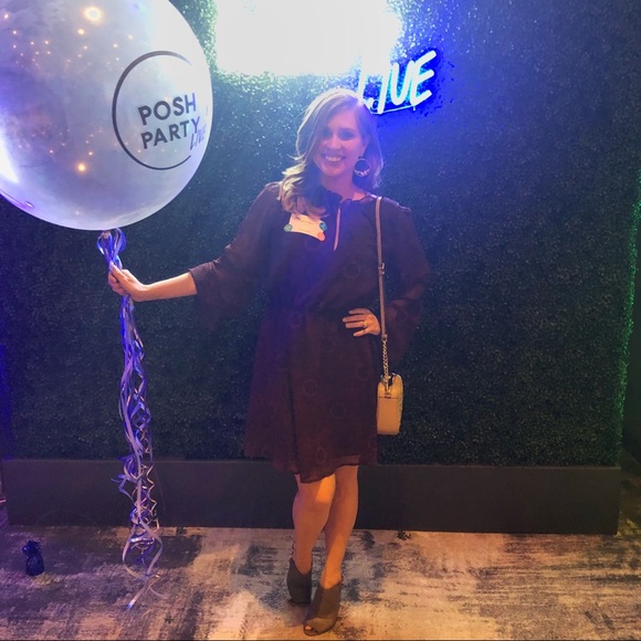 Meet your Posher - Picture 2 of 4